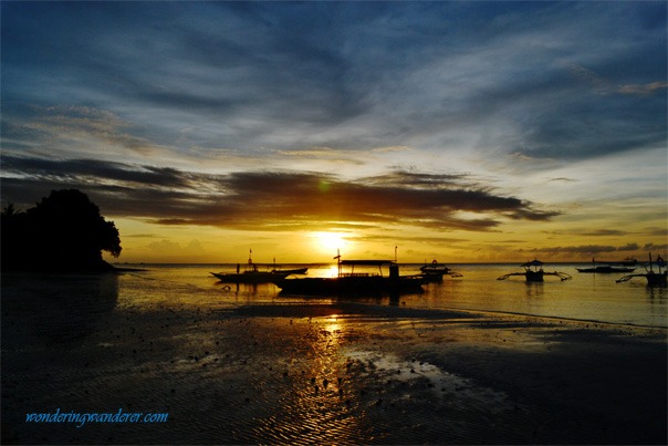 Wonderful sunrise in Alona Beach Bohol
