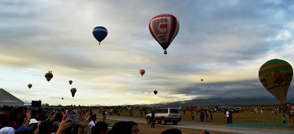 Hot Air Ballon Festival's Balloons in the air 2