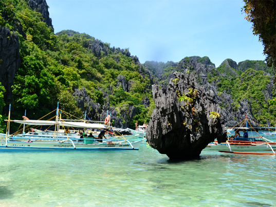 Shimizu Island Beach, Karsts & Lunch Delight - El Nido, Palawan