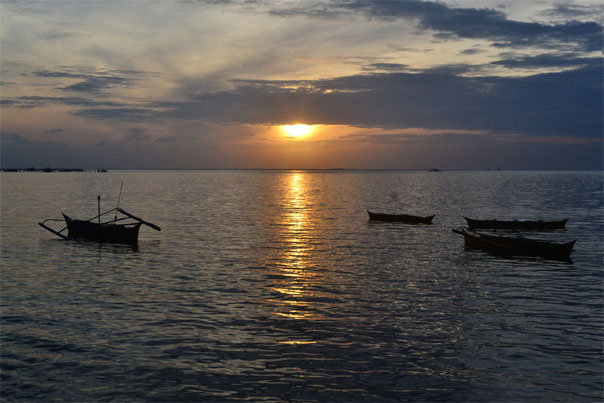 Sunrise at Bongayon beach