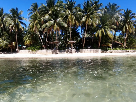 Eddie's Beach Resort Review - Siargao | WW Travel Blog
