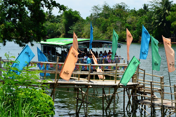 Balsa River Cruise: Native Floating Restaurant Boat